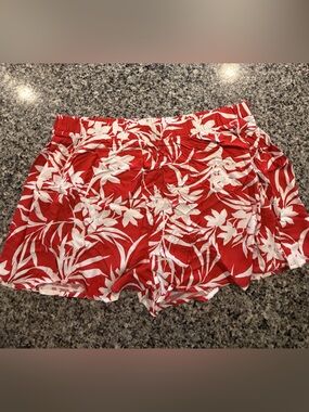 Women's Ascot + Hart Rayon Graphic Pull-On Shorts - Red Size XXL